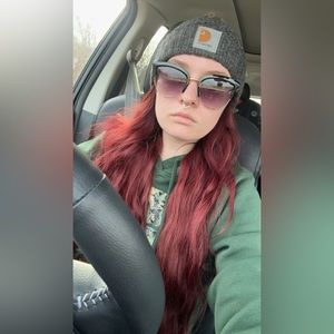 Meet your Posher, Olivia